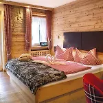 Almhotel Gruensteinblick - Adults Only