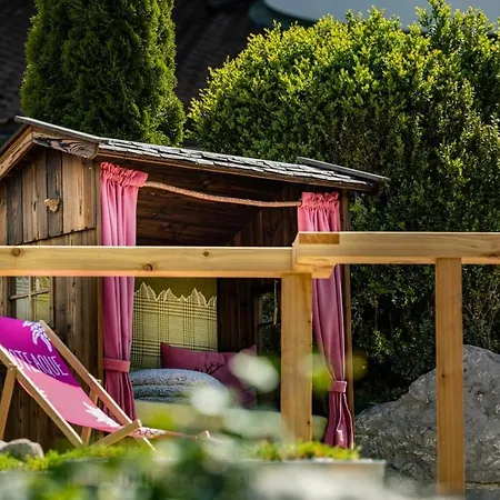 Hotel Almhotel Gruensteinblick 4*