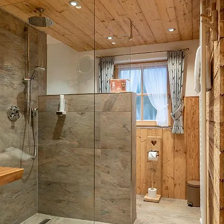 Almhotel Gruensteinblick Hotel 4*