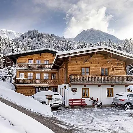 Almhotel Gruensteinblick - Adults Only