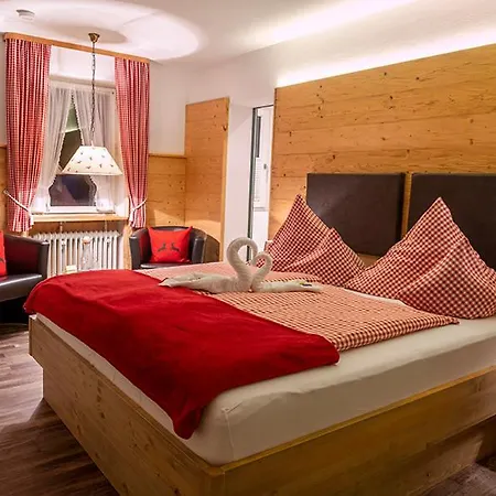 Almhotel Gruensteinblick - Adults Only Hotel 4*